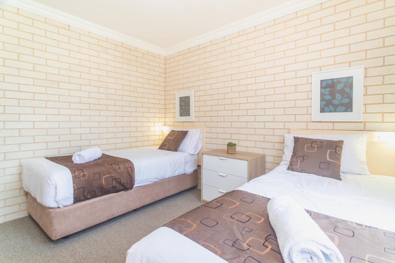 Santa Fe Motel And Holiday Units Lennox Head Buitenkant foto